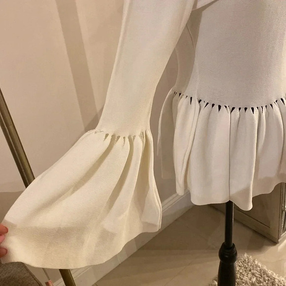 Jonathan Simkhai long sleeve sweater size medium - Picture 4 of 6